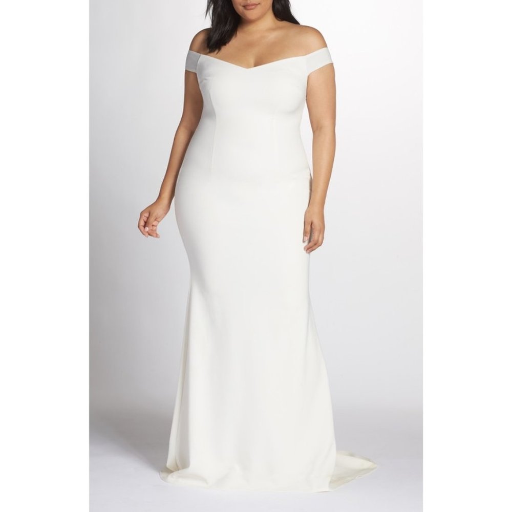 NEW Noel and Jean Alpha Off The Shoulder Gown White Size 18W